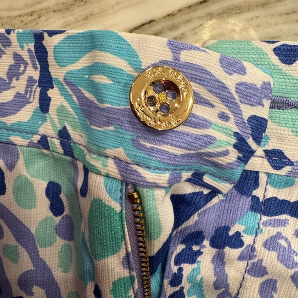 Lilly Pulitzer Walsh shorts - Picture 3 of 6
